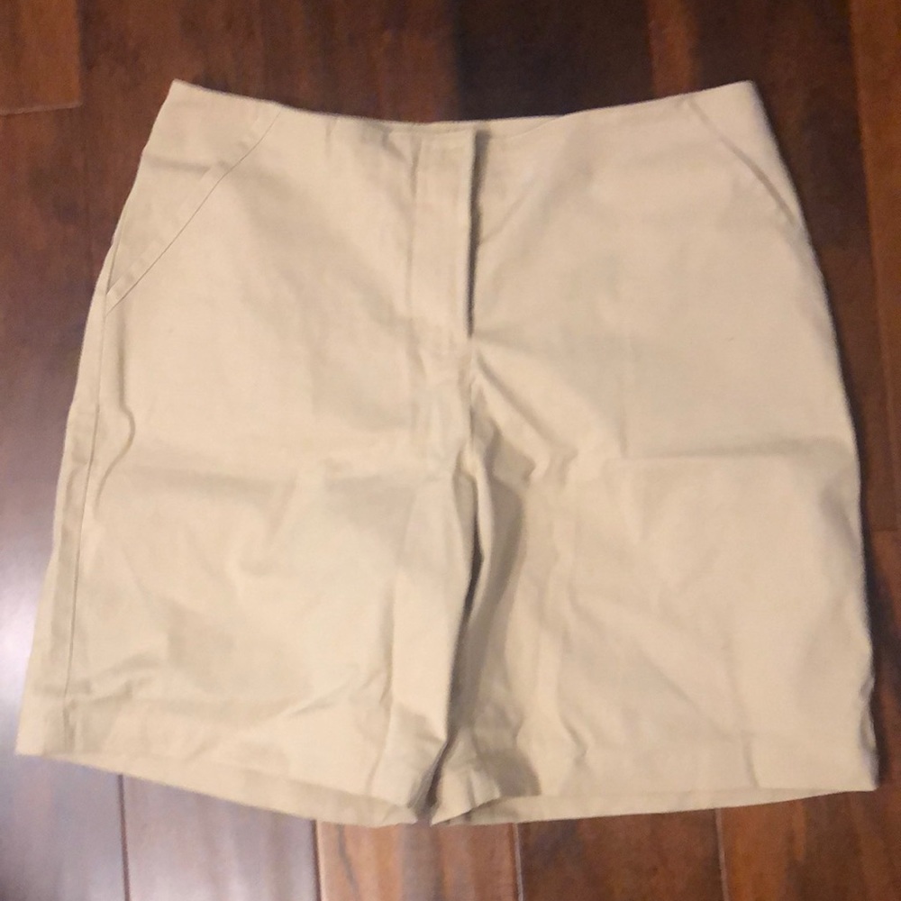 Boston Proper Short